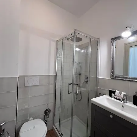 S Peter Ristrutturato In Centro Apartment