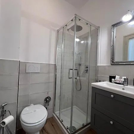 S Peter Ristrutturato In Centro Apartment